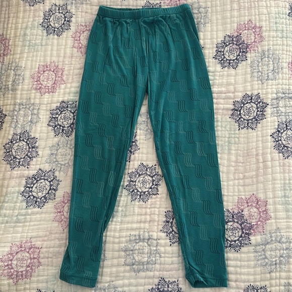 Kickee pants size 5, 2 piece pj set in good pre-loved condition - Picture 7 of 10